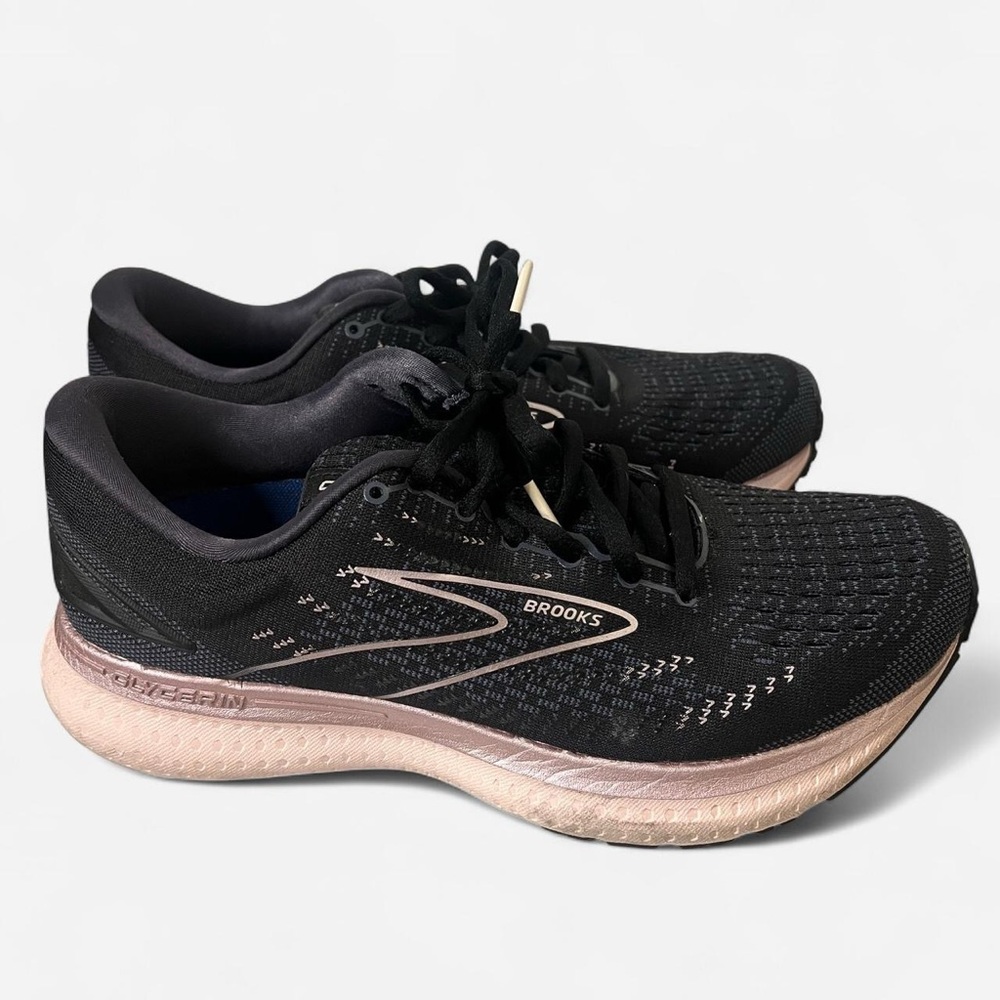 Brooks Women's Black and Pink Running Shoes
